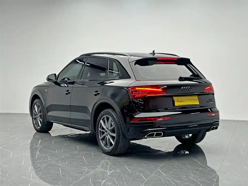Audi Q5L 2023 из CN, фото 3