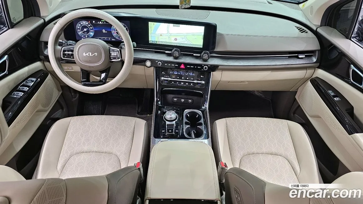 Kia Carnival — фото 10