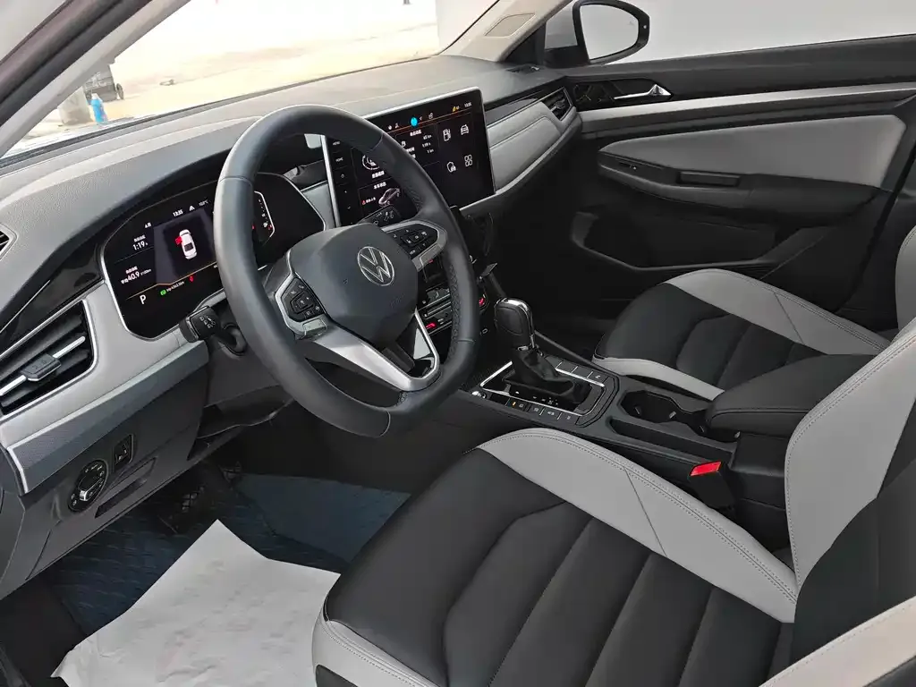 Volkswagen Bora 2023 из CN, фото 5