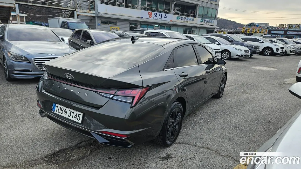 Hyundai AVANTE — фото 8