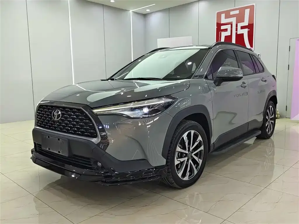 Toyota Corolla Cross 2022 из CN, фото 1