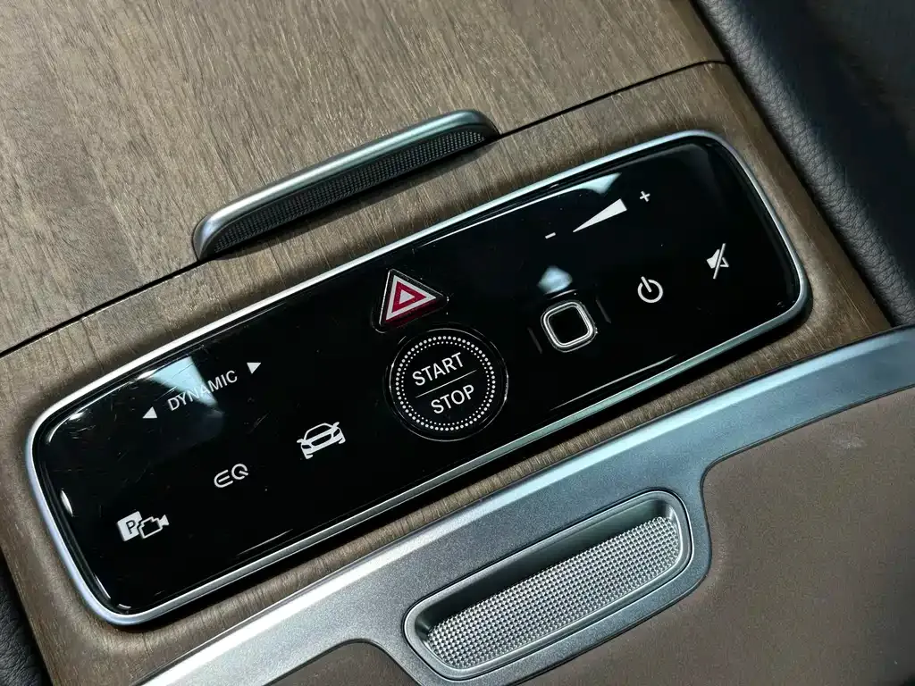 Mercedes-Benz EQS 2024 из CN, фото 10