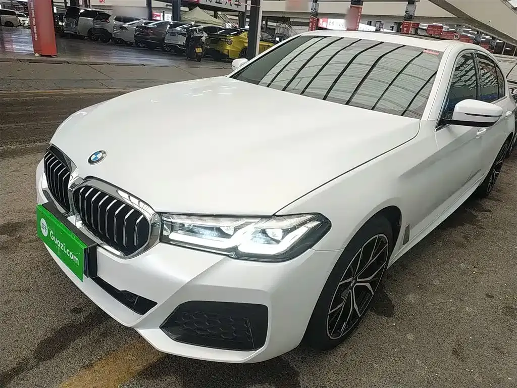 BMW 5 Series — фото 1