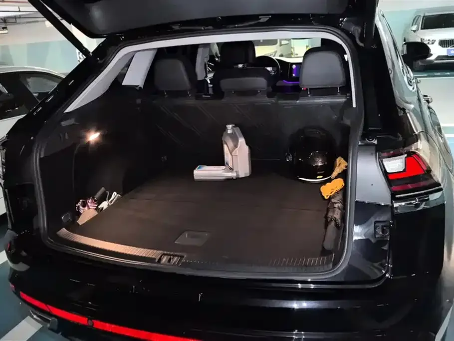 Volkswagen Teramont 2023 из CN, фото 3