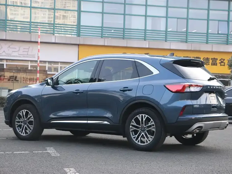 Ford Escape 2023 из CN, фото 8