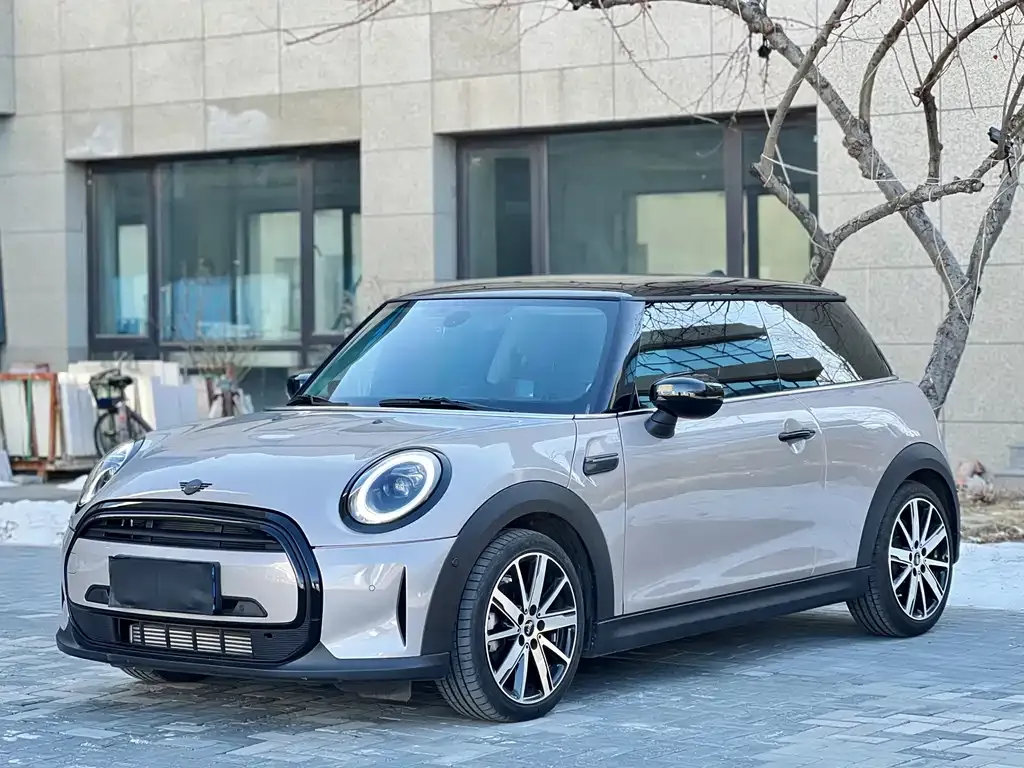 MINI Cooper (3-door) 2023 из CN, фото 1