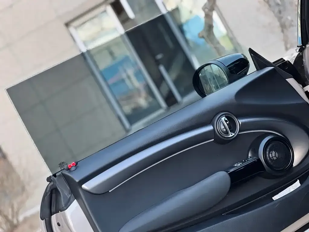 MINI Cooper (3-door) 2023 из CN, фото 4