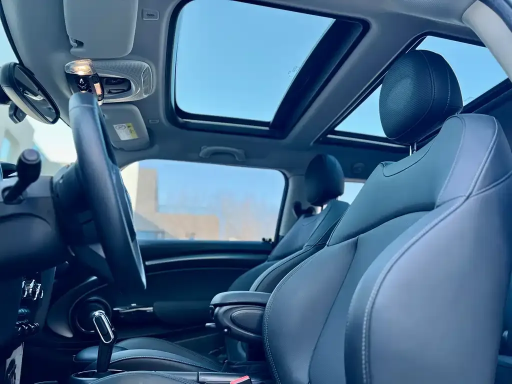 MINI Cooper (3-door) 2023 из CN, фото 6