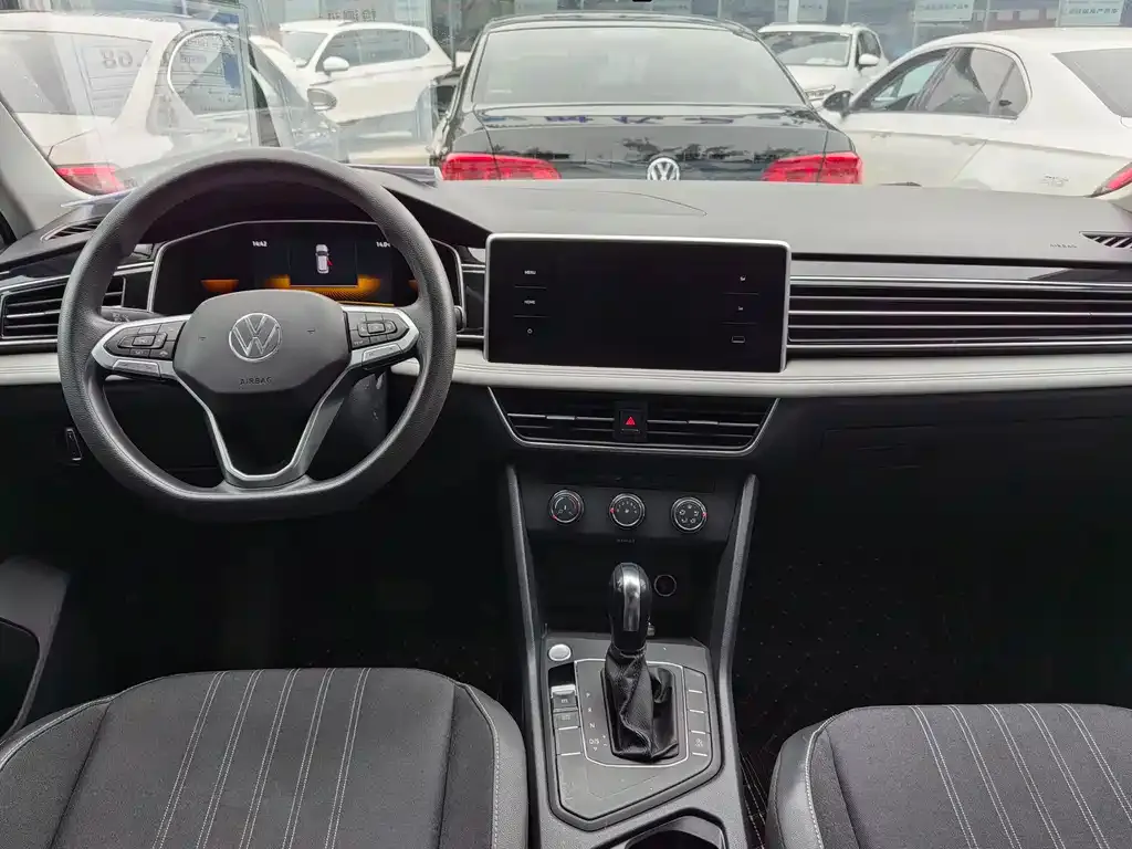Volkswagen Tiguan L 2022 из CN, фото 3
