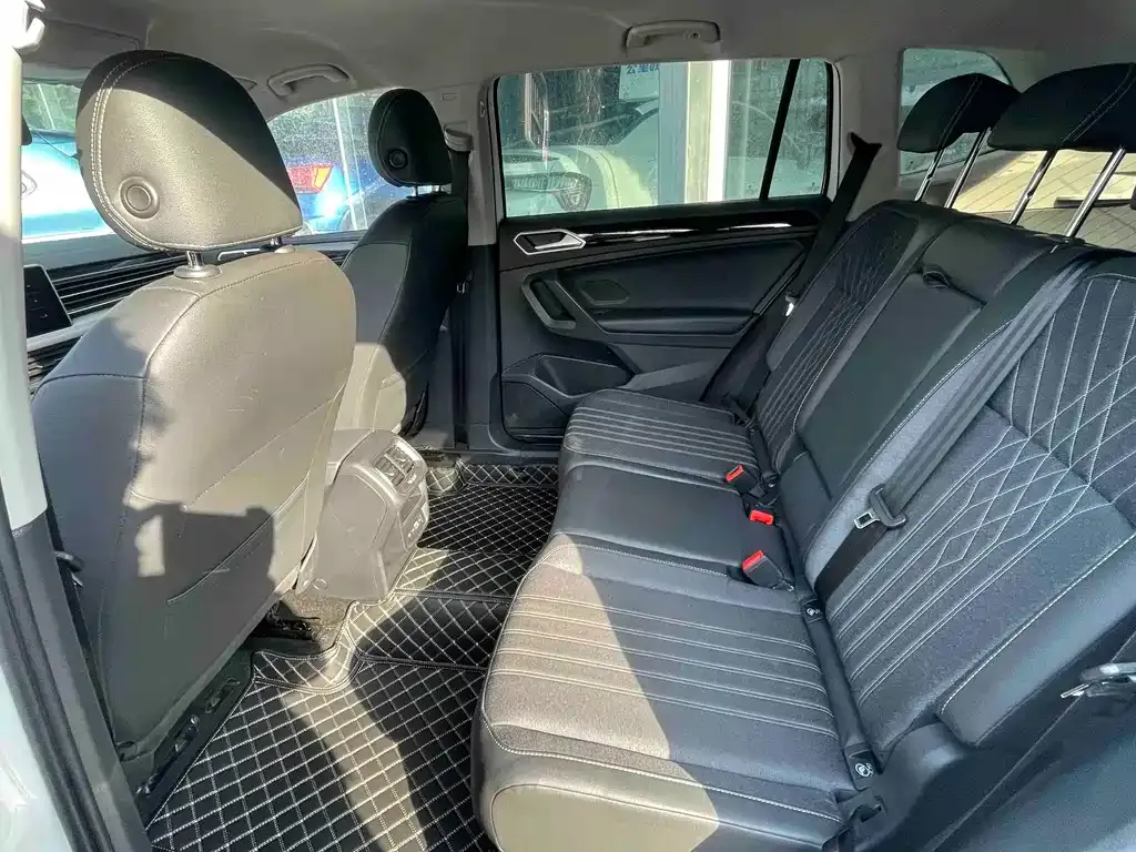 Volkswagen Tiguan L 2022 из CN, фото 9
