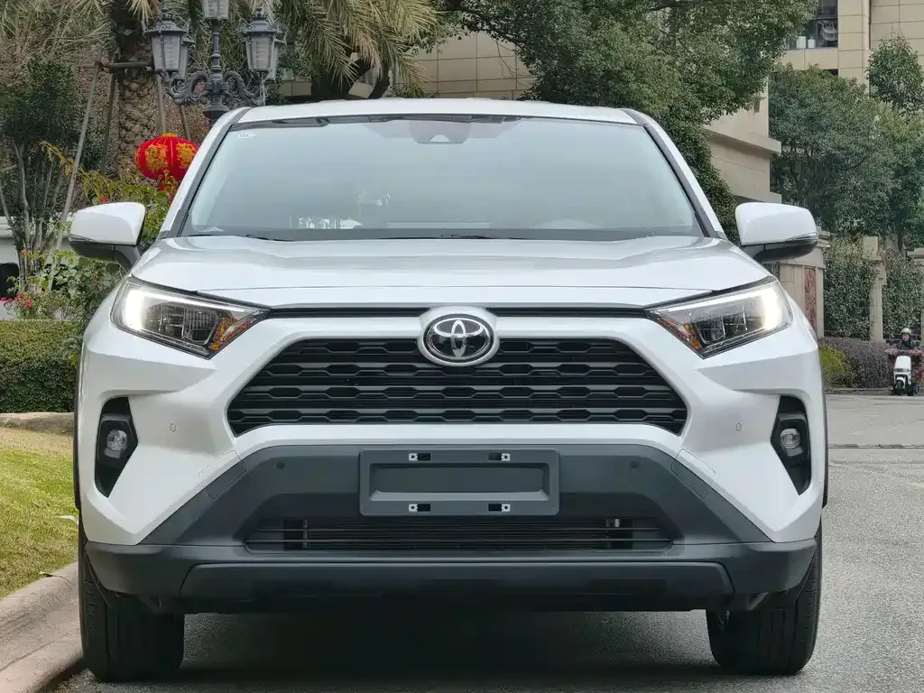 Toyota RAV4 2026 из CN, фото 1