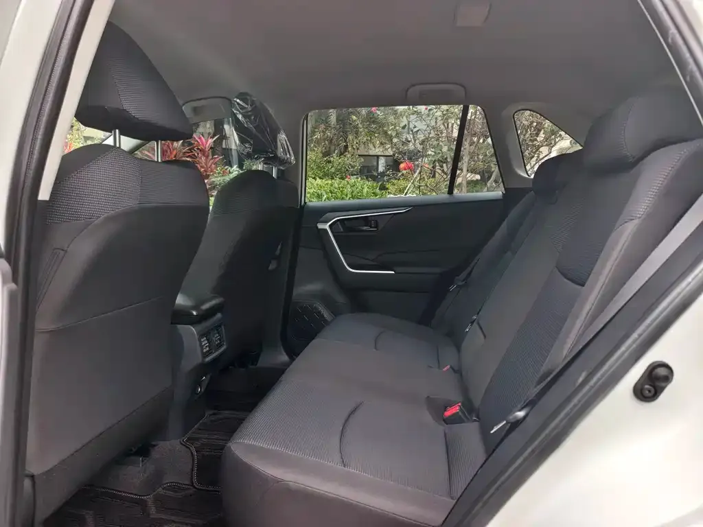 Toyota RAV4 2026 из CN, фото 3