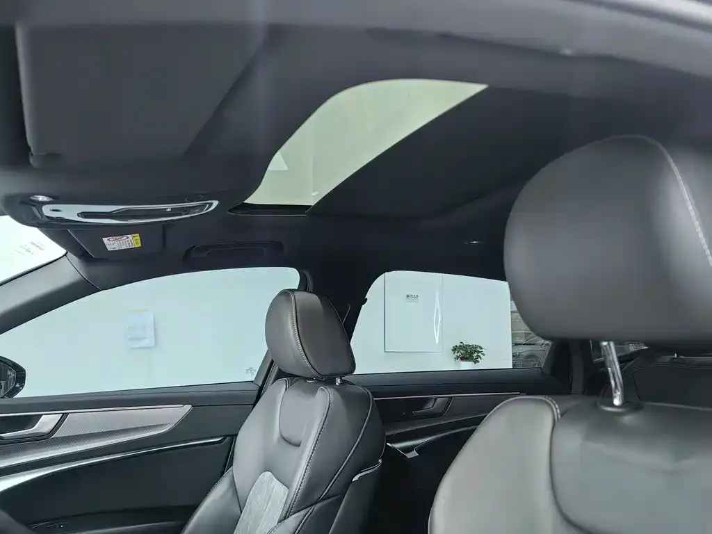 Audi A6L 2021 из CN, фото 4