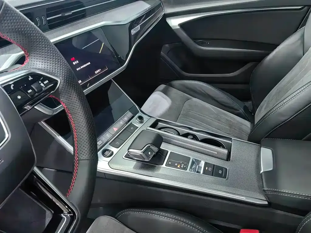Audi A6L 2021 из CN, фото 9