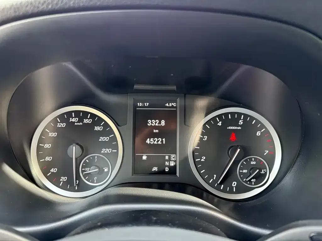 Mercedes-Benz Vito 2023 из CN, фото 3