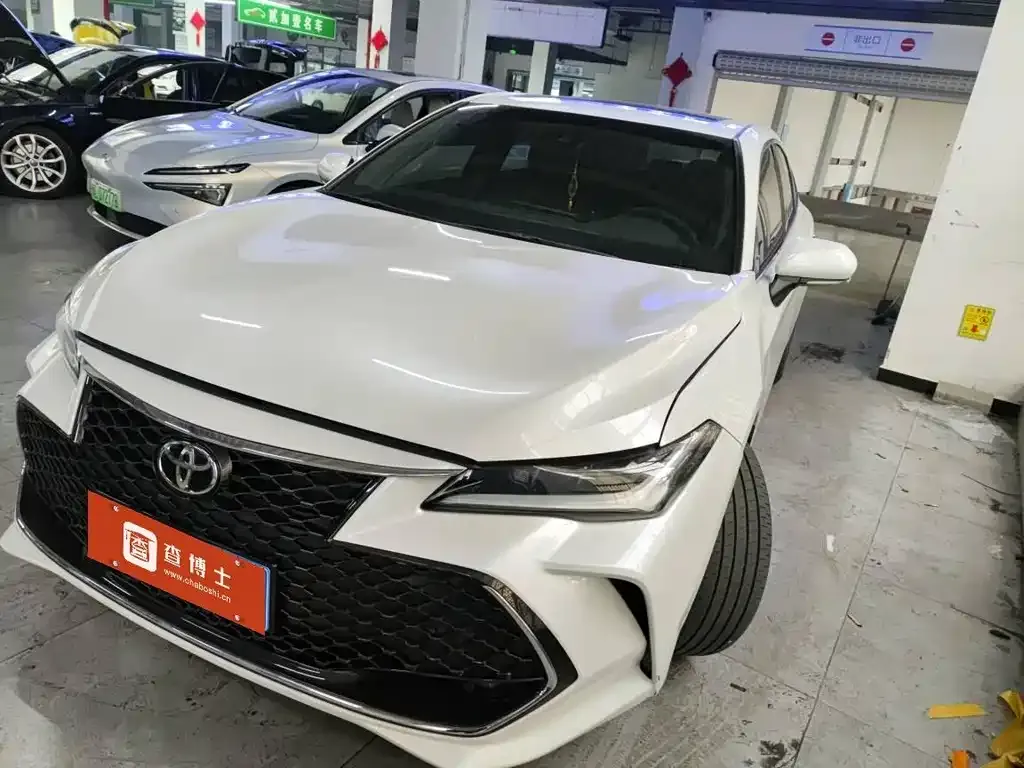 Toyota Avalon 2024 из CN, фото 1