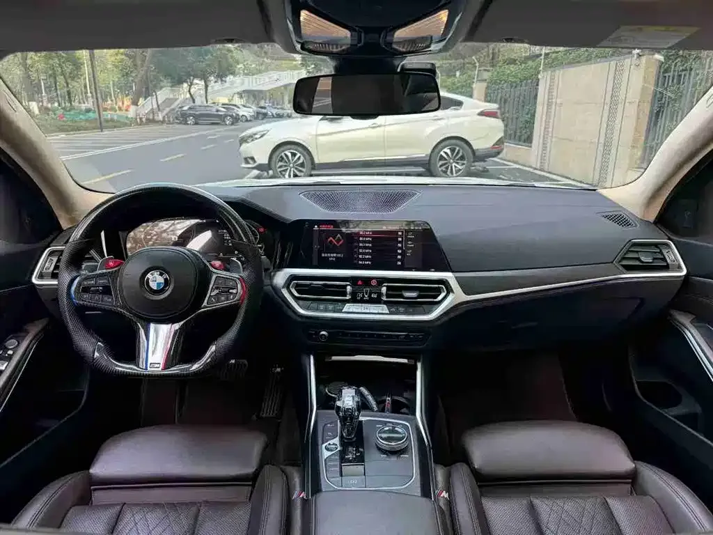 BMW 3 Series 2022 из CN, фото 2