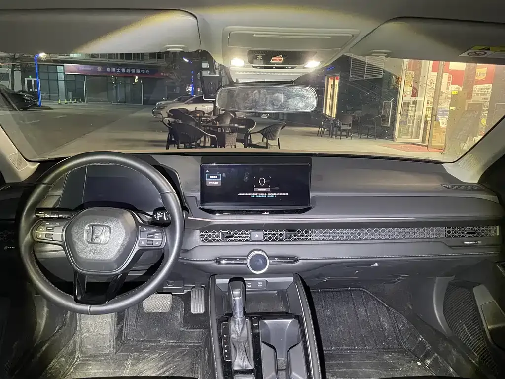 Honda Accord — фото 9