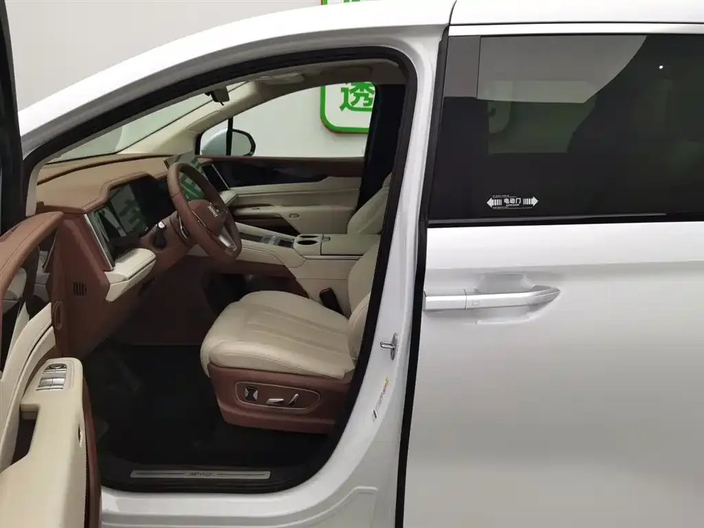 BYD Xia 2025 из CN, фото 9