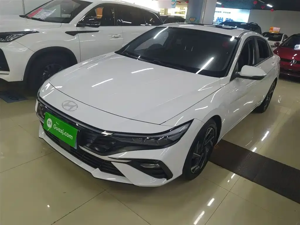 Hyundai Elantra 2024 из CN, фото 3