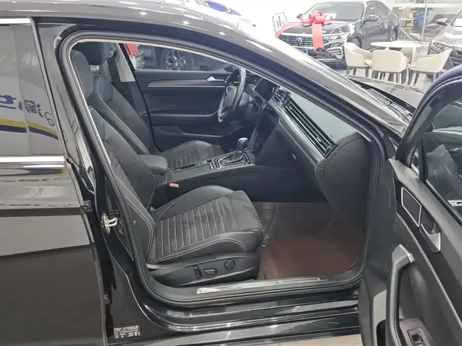 Volkswagen Magotan 2022 из CN, фото 10
