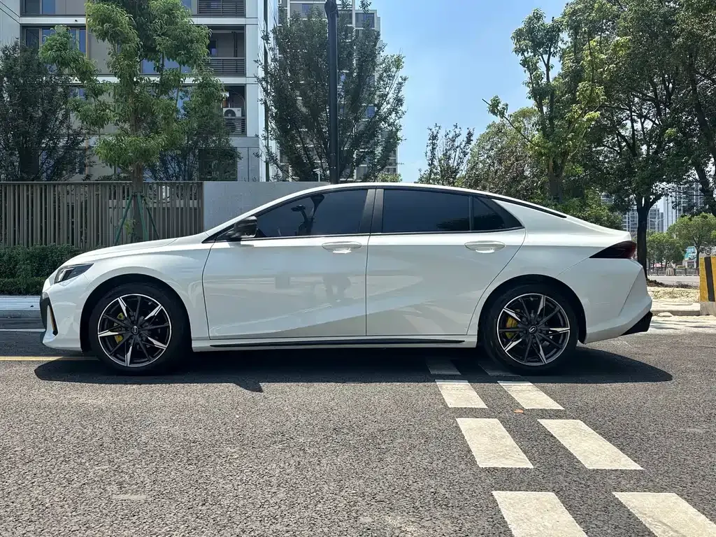 GAC Motor Shadow Leopard — фото 9