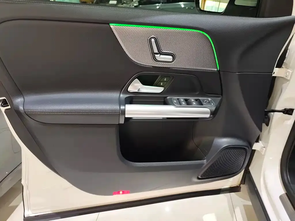 Mercedes-Benz GLA 2023 из CN, фото 4