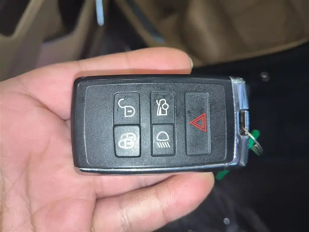 Jaguar XFL 2023 из CN, фото 4