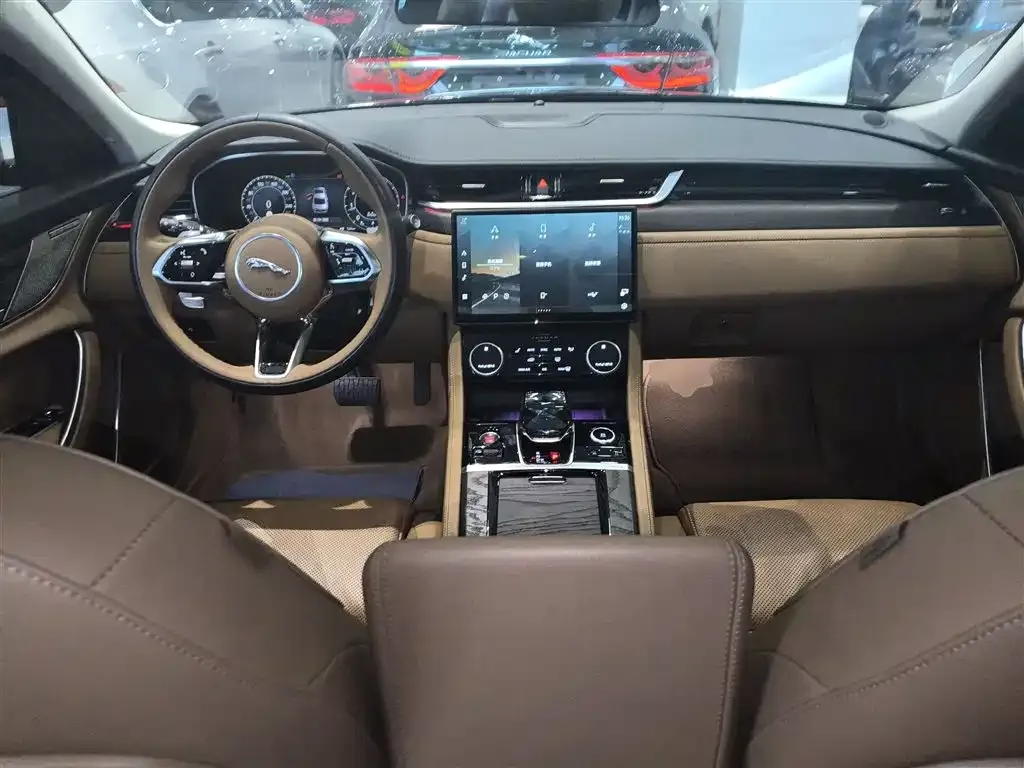 Jaguar XFL 2023 из CN, фото 7