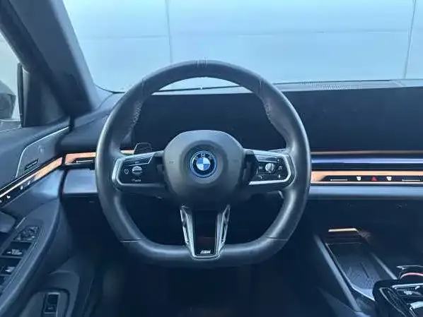BMW i5 2025 из CN, фото 3