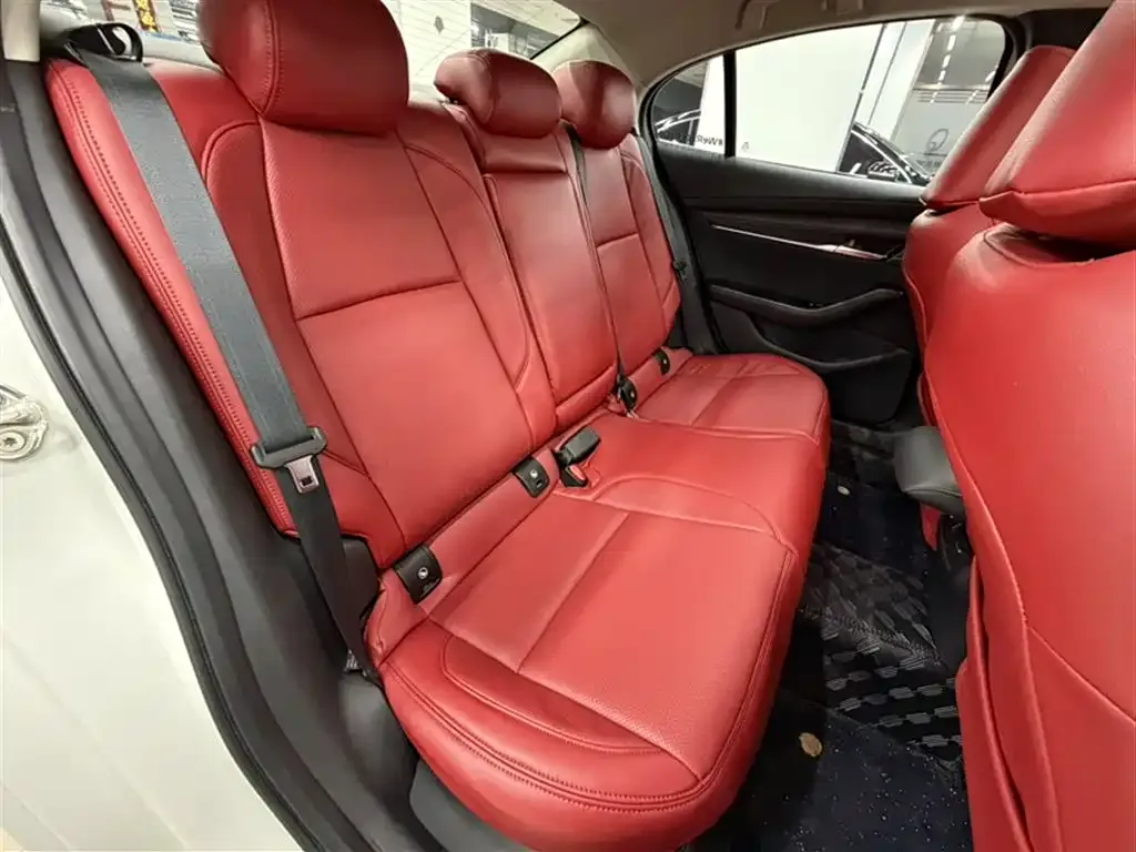 Mazda 3 Axela 2022 из CN, фото 6