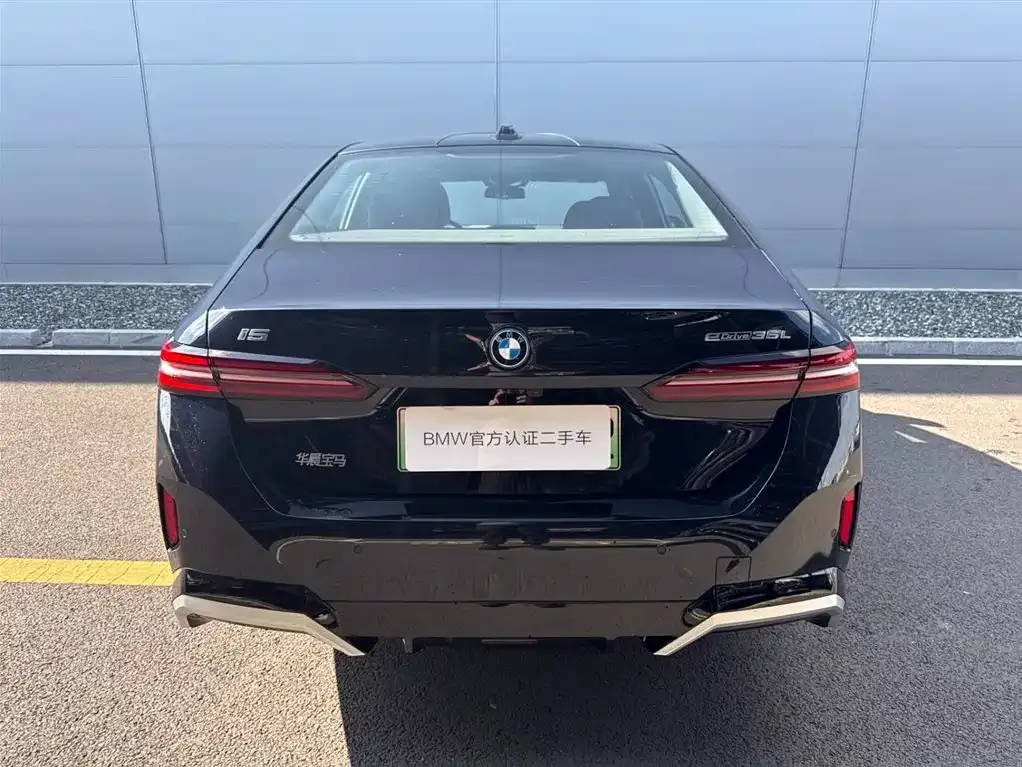 BMW i5 2025 из CN, фото 4
