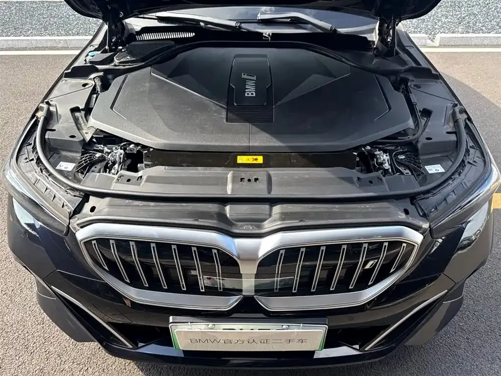 BMW i5 2025 из CN, фото 9