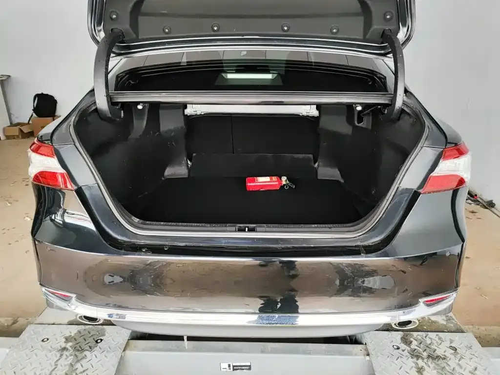 Toyota Camry 2023 из CN, фото 5