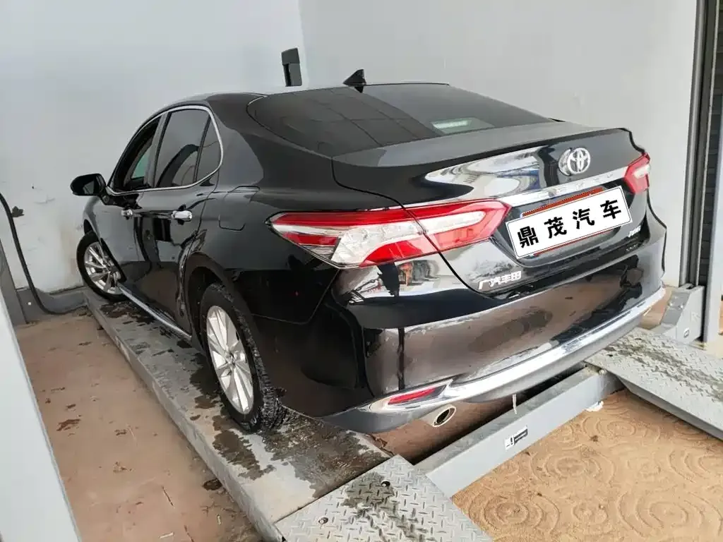 Toyota Camry 2023 из CN, фото 4