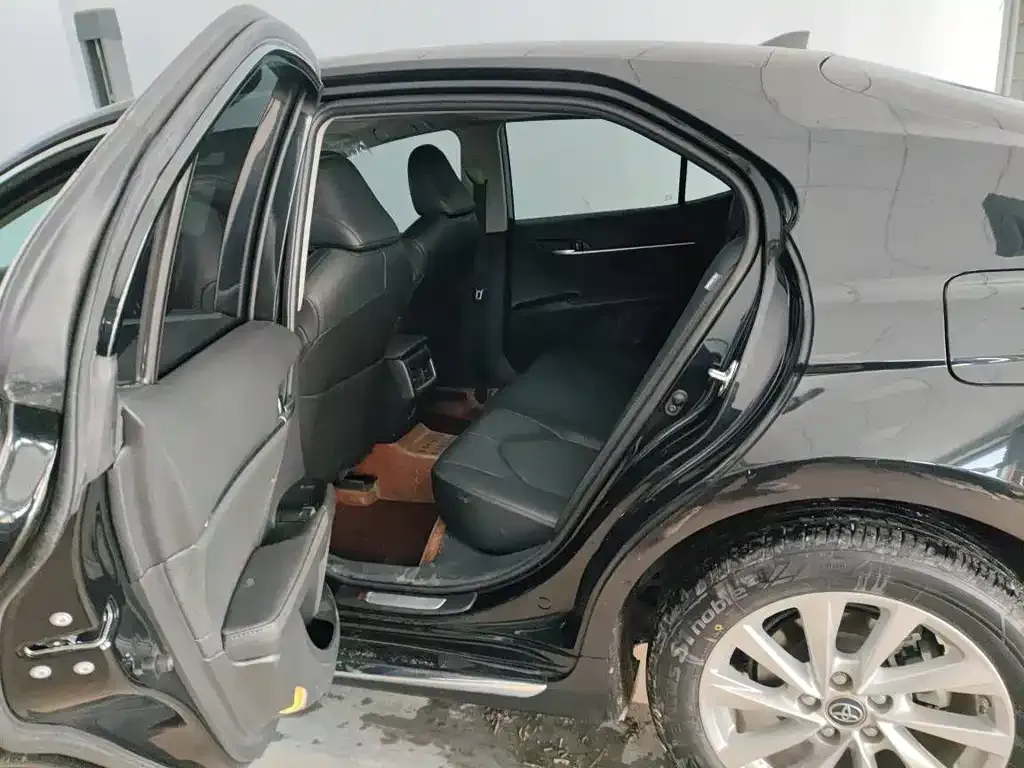 Toyota Camry 2023 из CN, фото 7