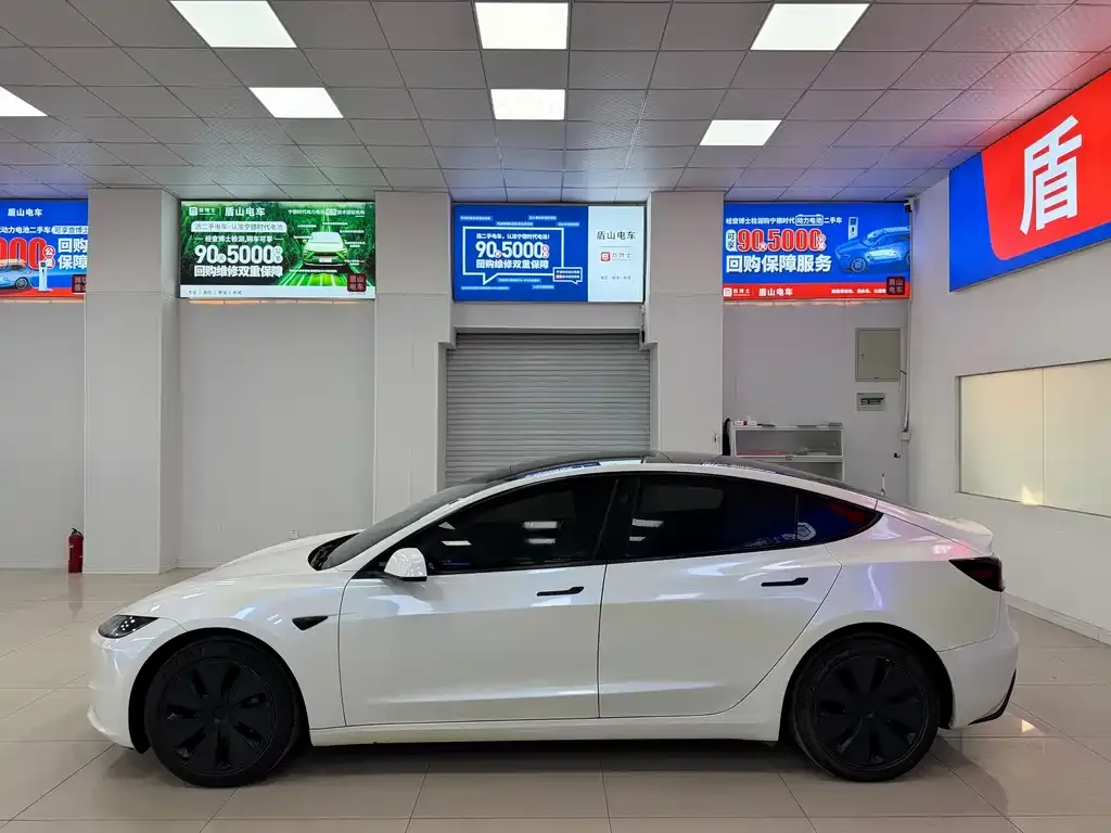 Tesla Model 3 2024 из CN, фото 4