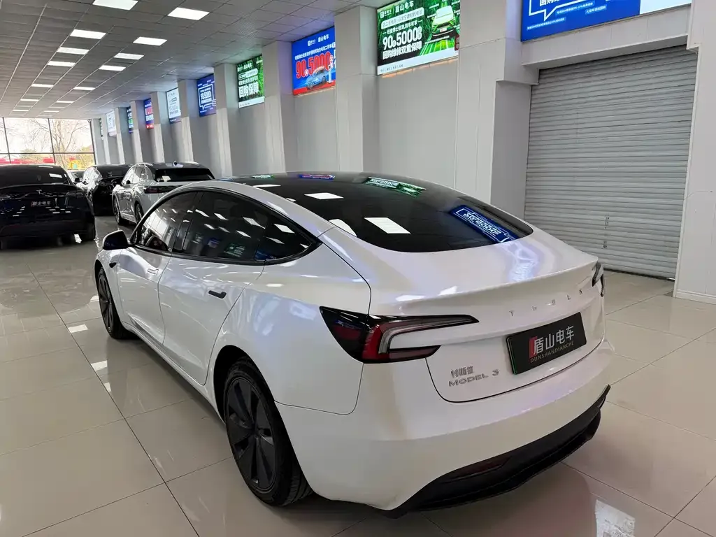 Tesla Model 3 2024 из CN, фото 3