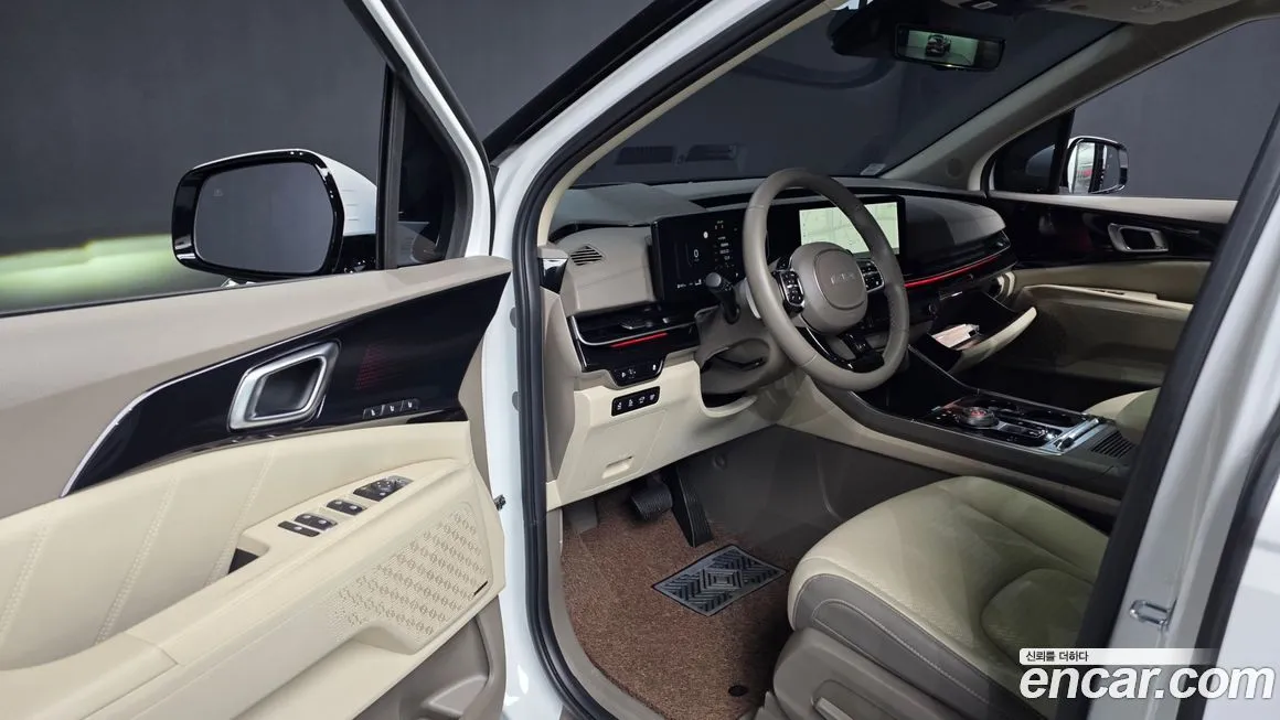 Kia Carnival — фото 10
