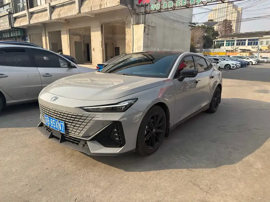 Changan UNI-V 2023 из CN, фото 1