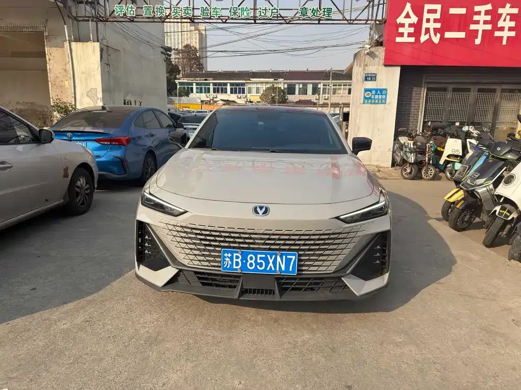 Changan UNI-V 2023 из CN, фото 3