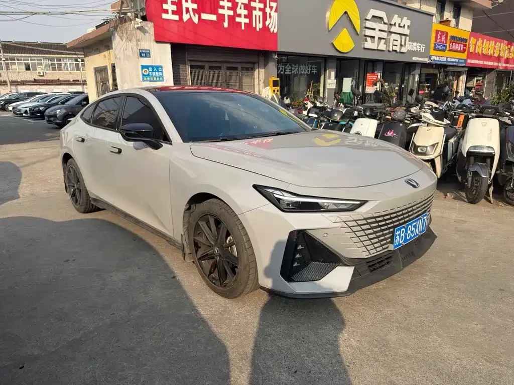 Changan UNI-V 2023 из CN, фото 6