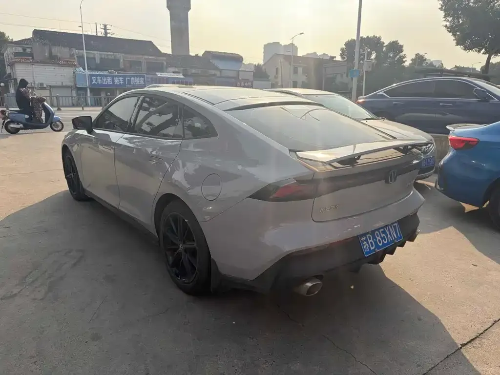 Changan UNI-V 2023 из CN, фото 2
