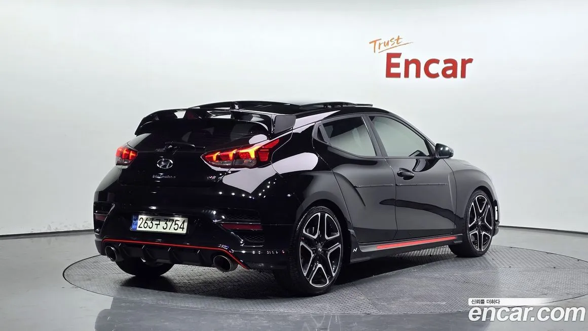 Hyundai Veloster — фото 3