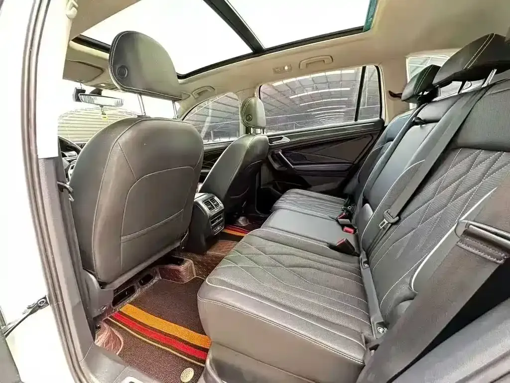 Volkswagen Tiguan L 2022 из CN, фото 4