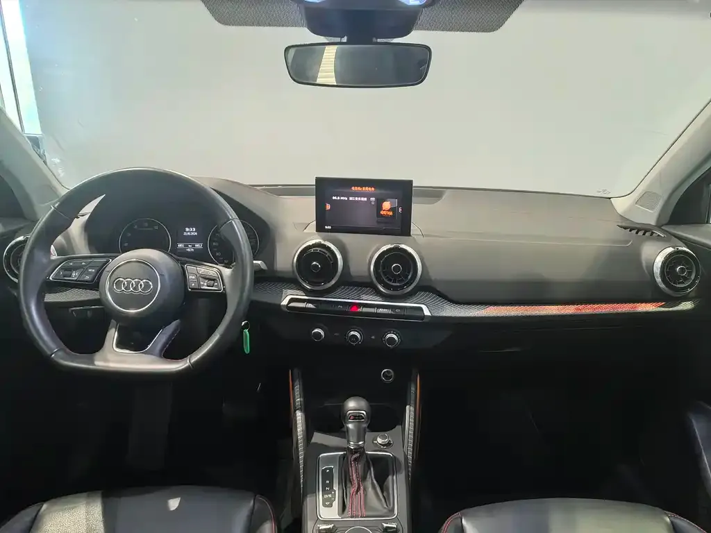 Audi Q2L 2025 из CN, фото 8