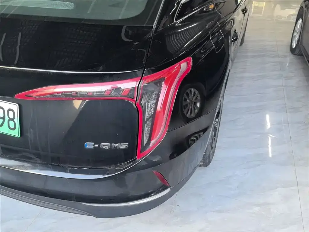 Hongqi E-QM5 2023 из CN, фото 2