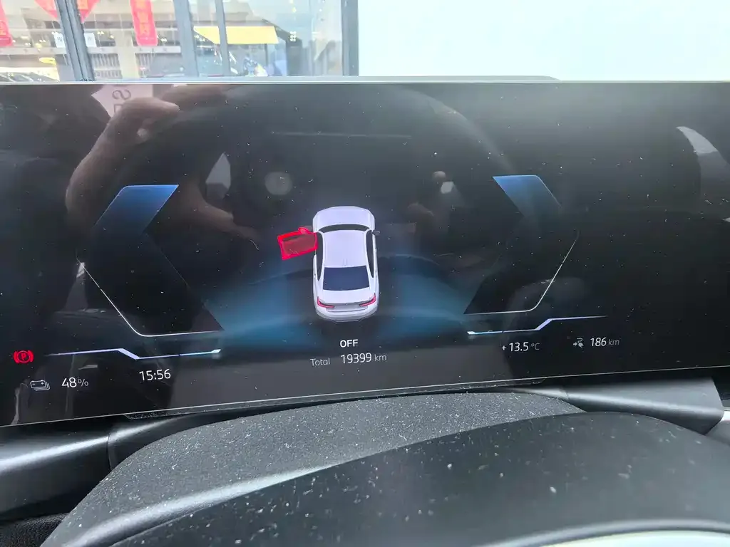 BMW i3 2024 из CN, фото 5