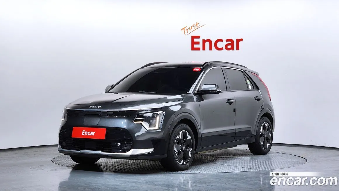 Kia Niro — фото 1