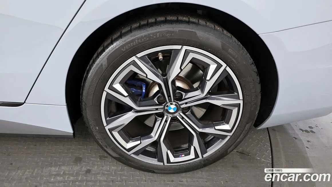 BMW 4-Series 2024 из KR, фото 4